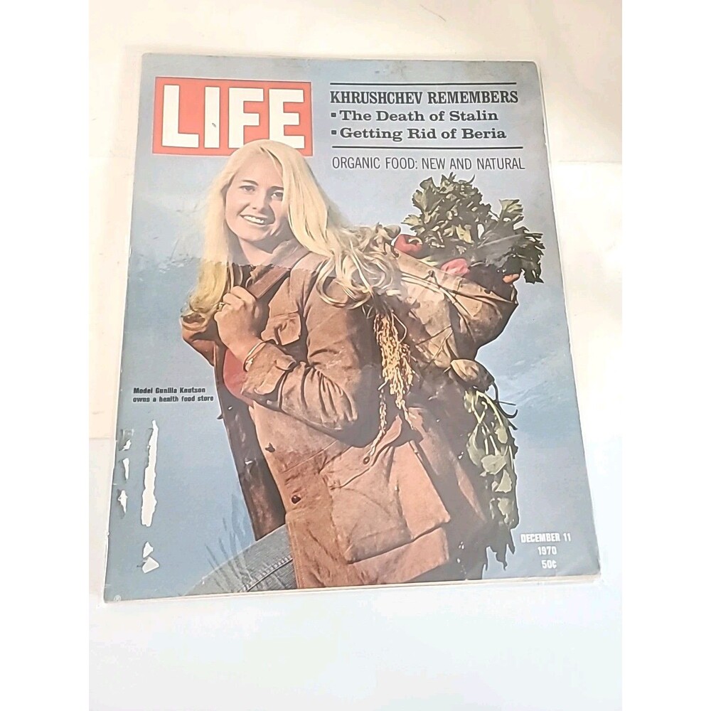 Vintage Life Magazine December 11 1970 Death Of Stalin W/Protective Sleeve